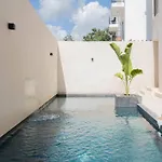 Amazingly Cozy Apartment Fitness & Meditation Zone