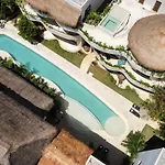 Hotel Niwa 4*