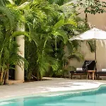 Niwa Hotel