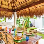 Villa Ek'balam & Flamingo, Luxury Villas, Private Pool, Private Garden, Jacuzzi, 24h Security
