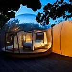 Campo de lujo Astral 4*