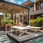 Toh1, Downtown Tulum