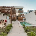 Kamil-Ha, Veleta, Tulum