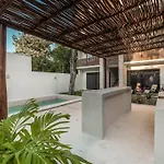 Kamil-Ha, Veleta, Tulum