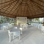 Hotel Zamna 2br W/pool & Wifi 4*