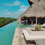 Tranquil & Scenic Condo