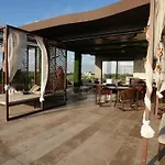 Menesse Condos By Guest Experience