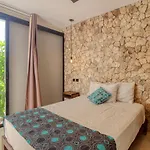 Villas Peepem Full Property