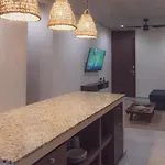 Stylish For 4 Rooftop & Pool Access