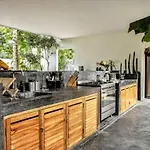 Villa 8 Bedrooms In Tulum