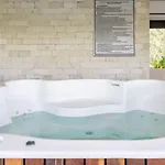 Wonderful Jungle In Mun With Private Pool Hotel
