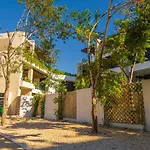 Penthouse With Private Pool Moots 302