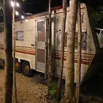 Makex-Camper