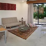 Naala 4*