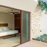 Jacuzzi, Premium Villa Hype - Private Pool & Near The Beach