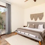 Utskin Aparthotel
