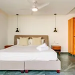 New Alluring Private Pool Home Full Kitchen Wifi