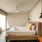 New Alluring Private Pool Home Full Kitchen Wifi