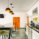 New Alluring Private Pool Home Full Kitchen Wifi