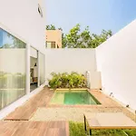 New Alluring Private Pool Home Full Kitchen Wifi