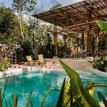 Zen Canto Tuuch :: May The Jungle Be With You Сasa de vacaciones *