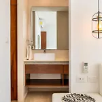 Panoramic 108c Lux 1br Large In La Veleta
