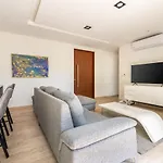 Panoramic 108c Lux 1br Large In La Veleta Tulum