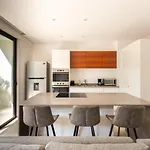 Panoramic 108c Lux 1br Large In La Veleta *