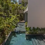 Casa Colette Six Bdrm Villa & Daily Housekeeping
