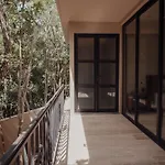 Art House Studio Gym-Pool-Rest