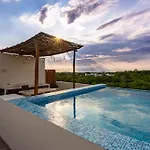 Apartamento Penthouse With Private Pool