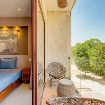New Chic Condo Private Balcony Huge Pool Onsite
