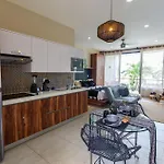 Paradise Chilli Home Unit 124