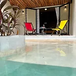 Jungle Gem With Swim-up Pool & Easy Paved Access