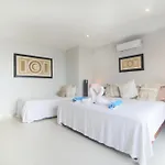 Playa Canek - Penthouse - Beach Front, Balcony & Pool