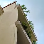 Ph With Private Pool And Bikes