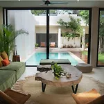 Villa Sotik House *