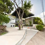 Panoramic 108C Lux 1BR Large Condo in La Veleta