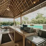 240m2 - 16 Persons - 6 - 2 Swimming Pool - 3 Jacuzzis Villa *