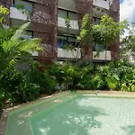 Hotel Jade