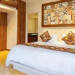 Niwa Hotel 4*