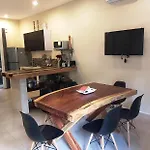Casa Mtl *