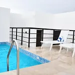 Menesse Luxury By Spot Apartment