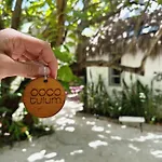 Coco Hotel 2*