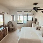 La Conchita (adults Only)