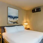 Apartamento Luxurious Oasis Jacuzzi With Art Gallery And Pool *