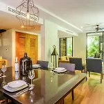 Apartamento Luxurious Oasis Jacuzzi With Art Gallery And Pool *