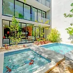 5-Br Vacation Home With Private Pool At Casa Kite