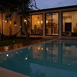 Villa Sotik House *