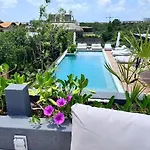 5 Star Luxury With Infinity And Cenote Pools Apartamento Tulum